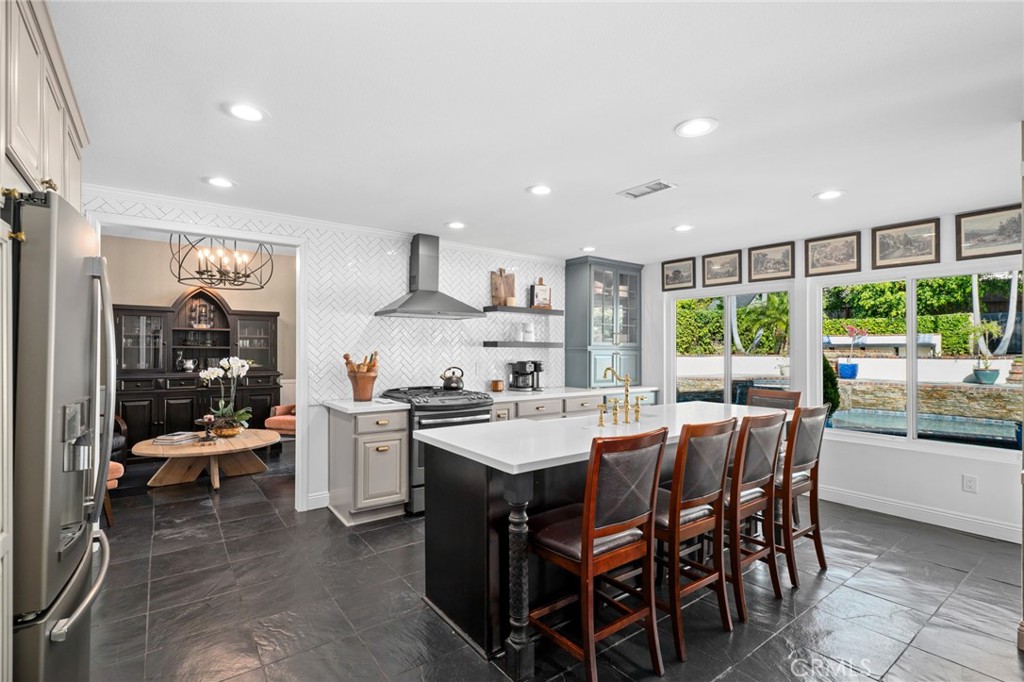 5850 Via Del Bisonte