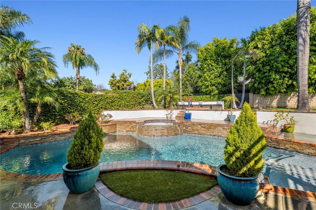 5850 Via Del Bisonte