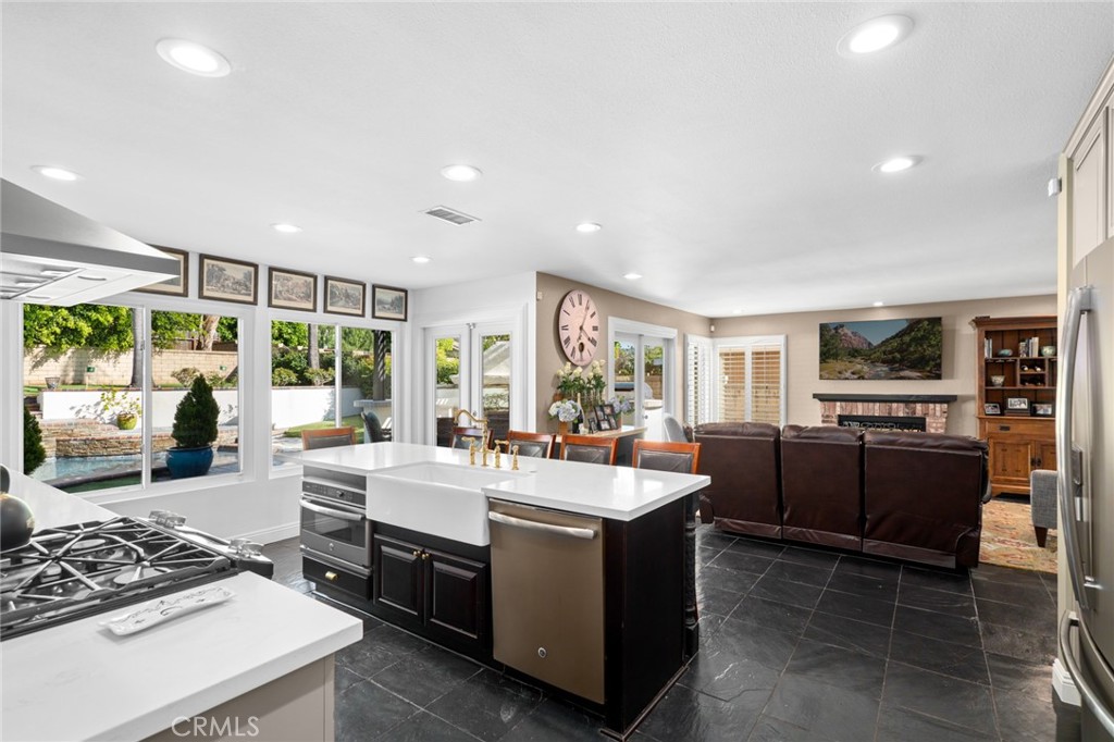 5850 Via Del Bisonte