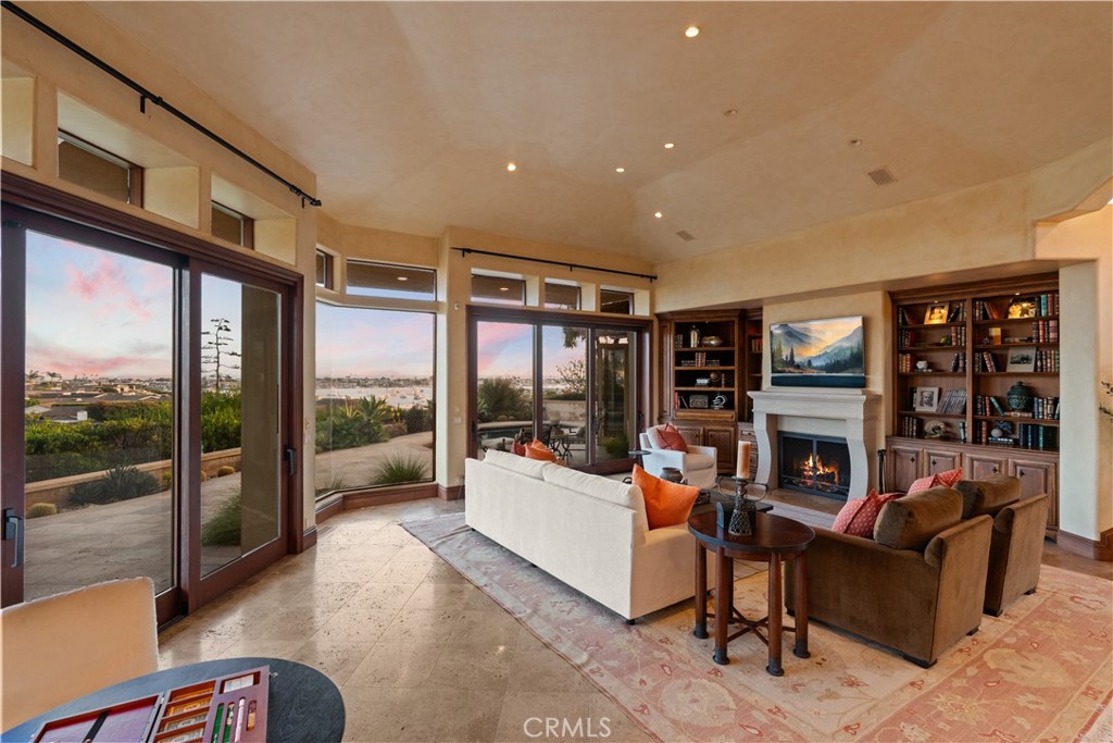 600 Ramona