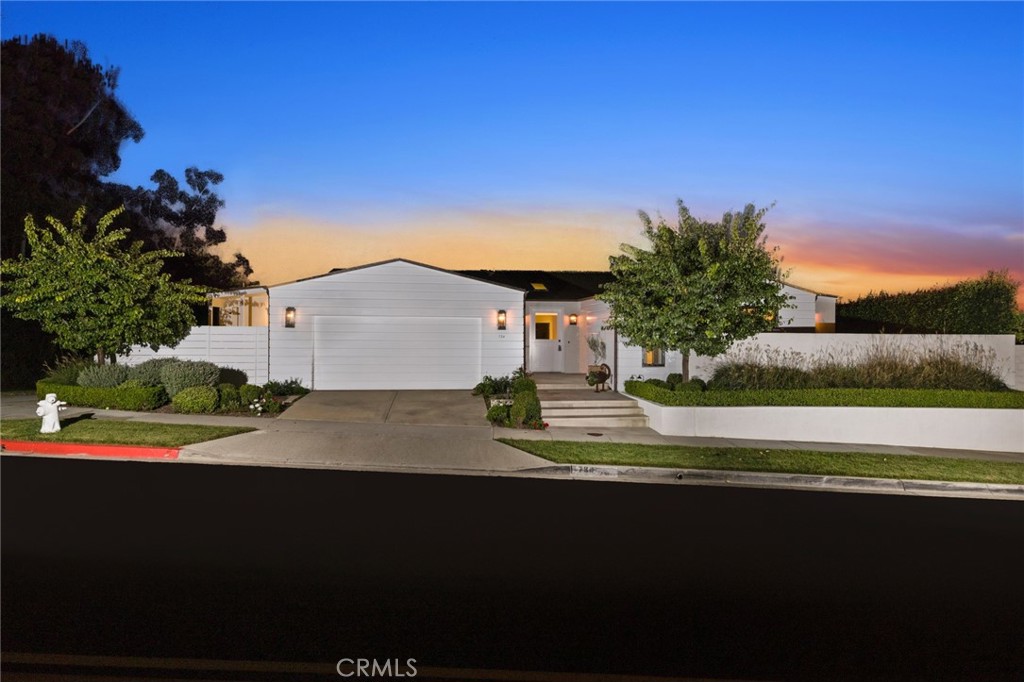 734 Cameo Highlands