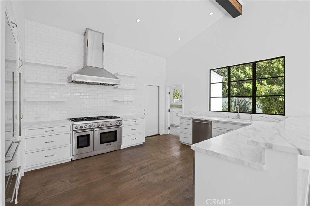 734 Cameo Highlands