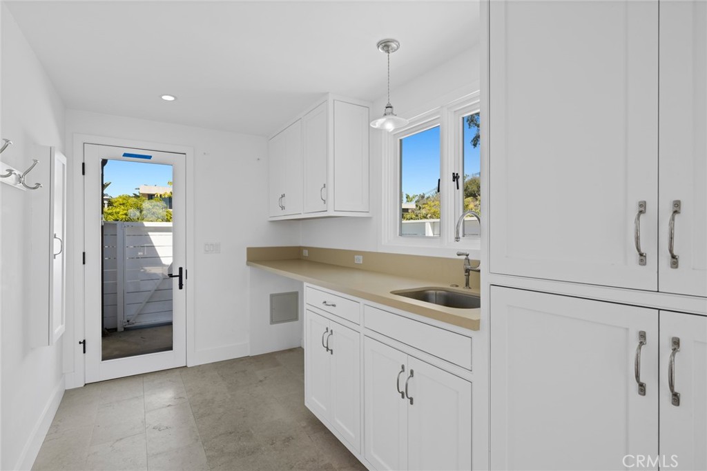 734 Cameo Highlands