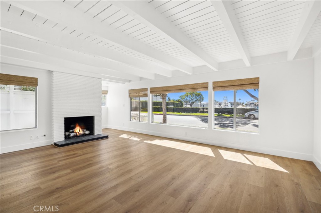 2551 Bayshore Drive
