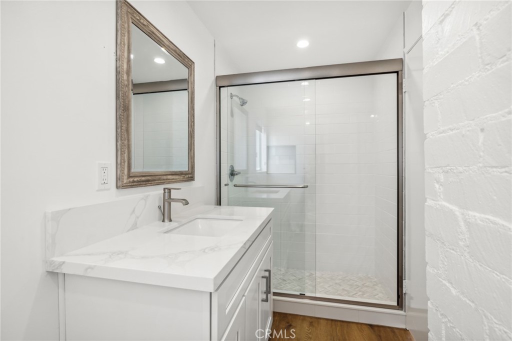 2551 Bayshore Drive