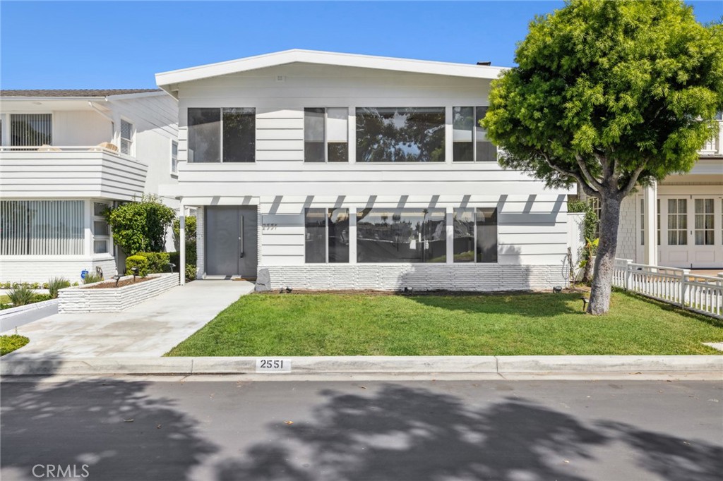2551 Bayshore Drive