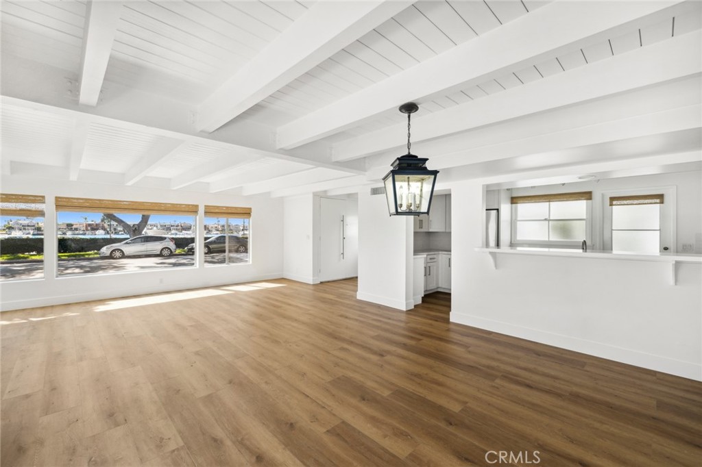 2551 Bayshore Drive
