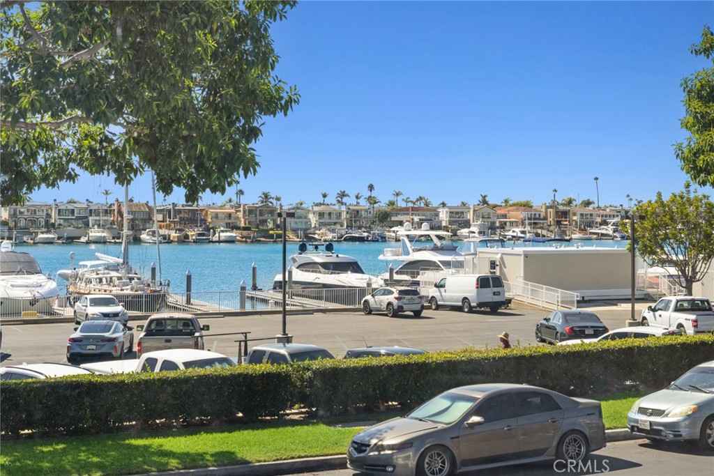 2551 Bayshore Drive