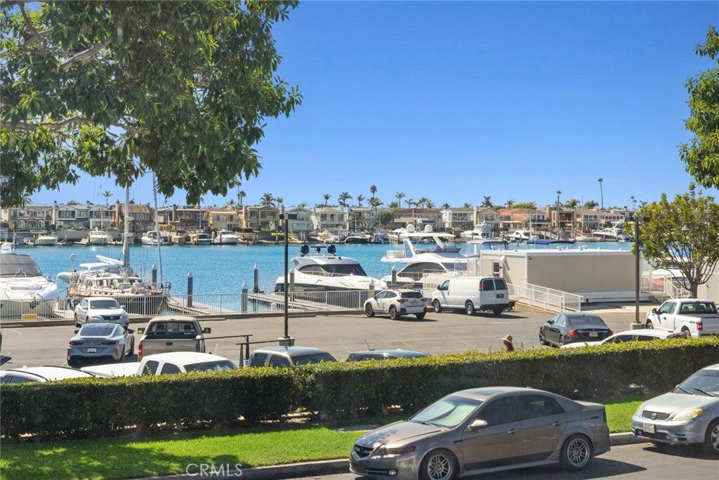 2551 Bayshore Drive