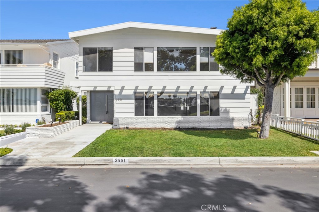 2551 Bayshore Drive