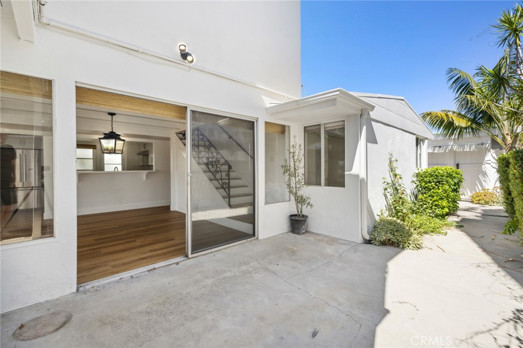 2551 Bayshore Drive