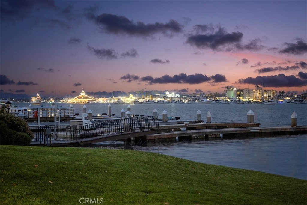 20 Harbor Island