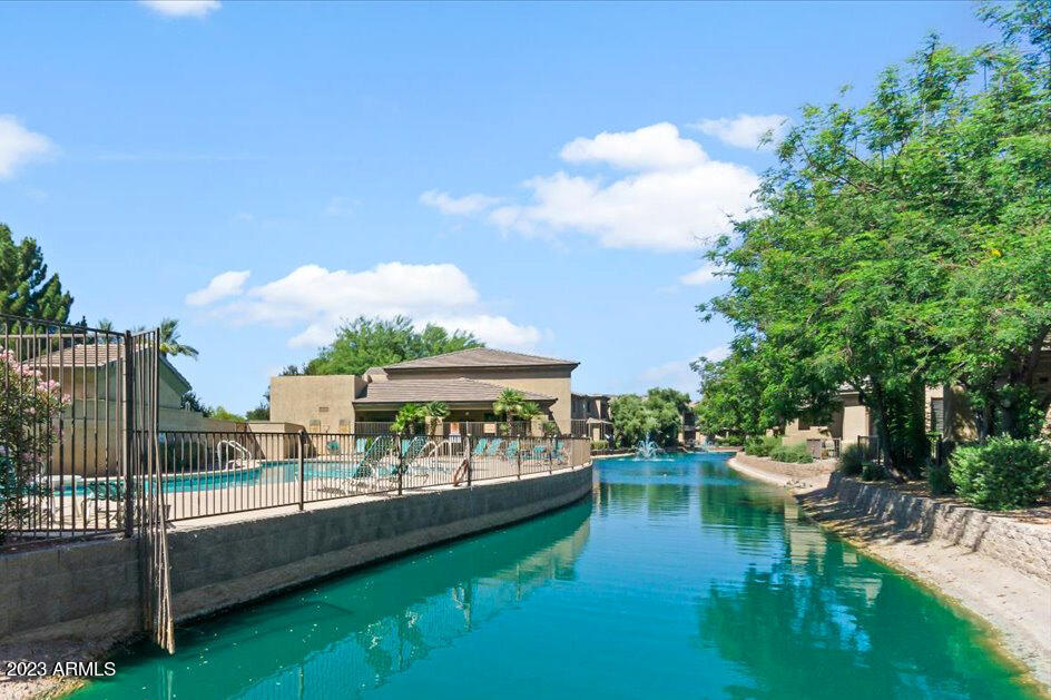 705 W QUEEN CREEK Road Unit: 1202