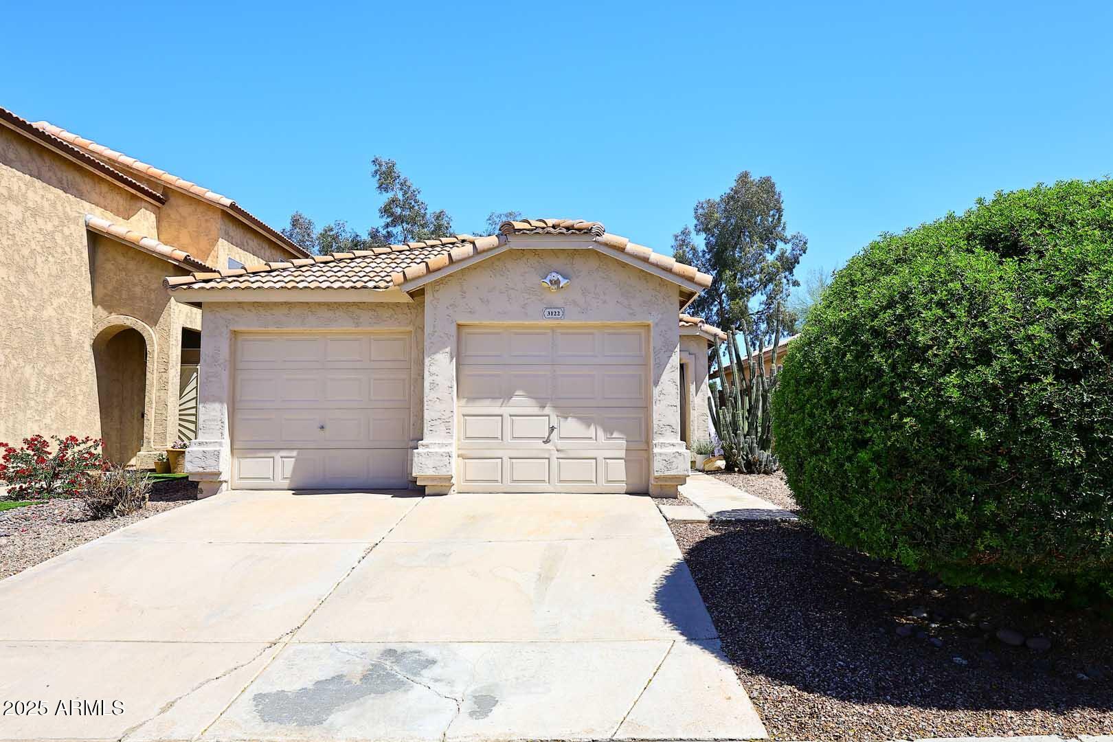 3122 E Kristal Way