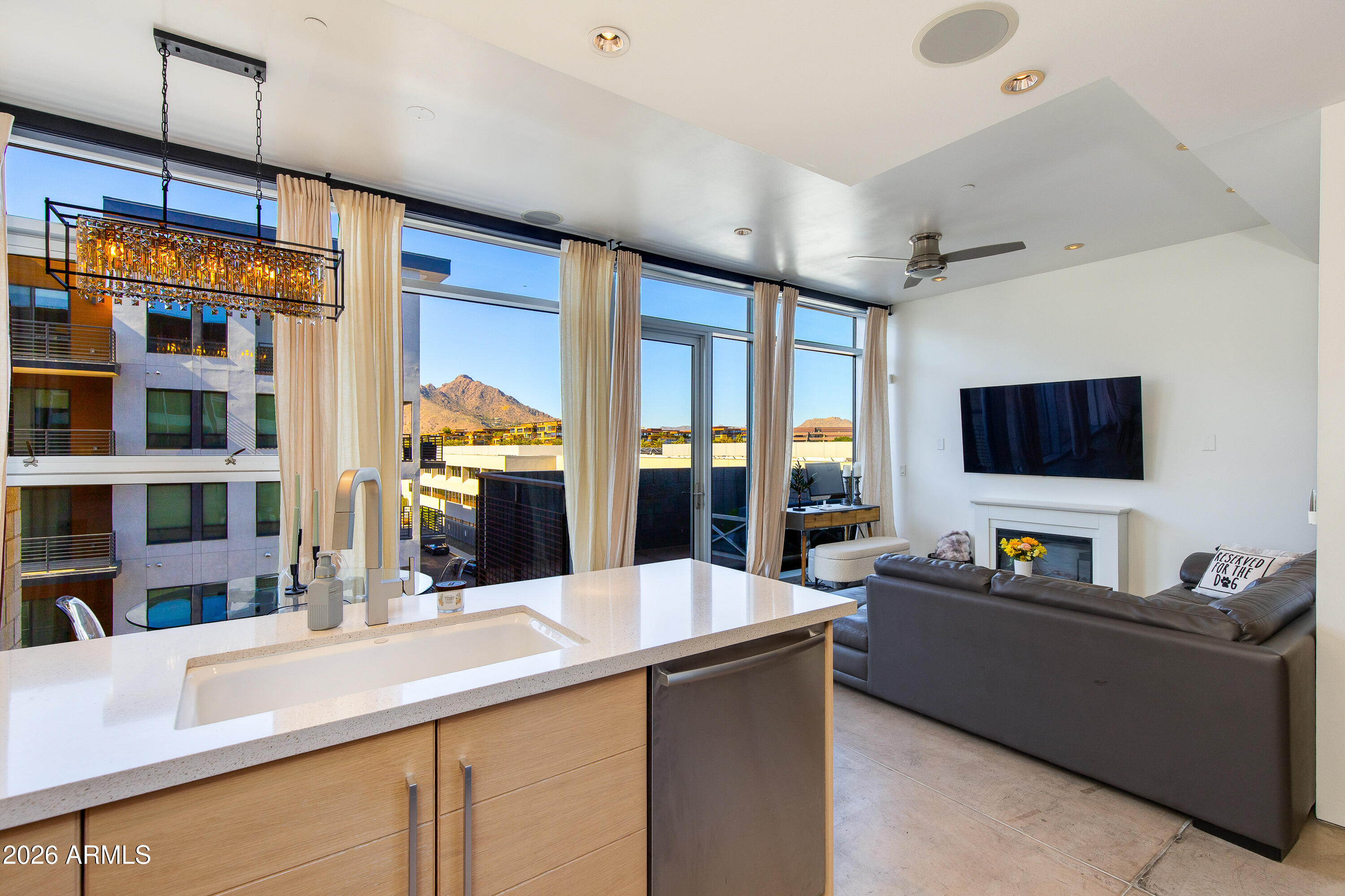 4747 N SCOTTSDALE Road Unit: 4009