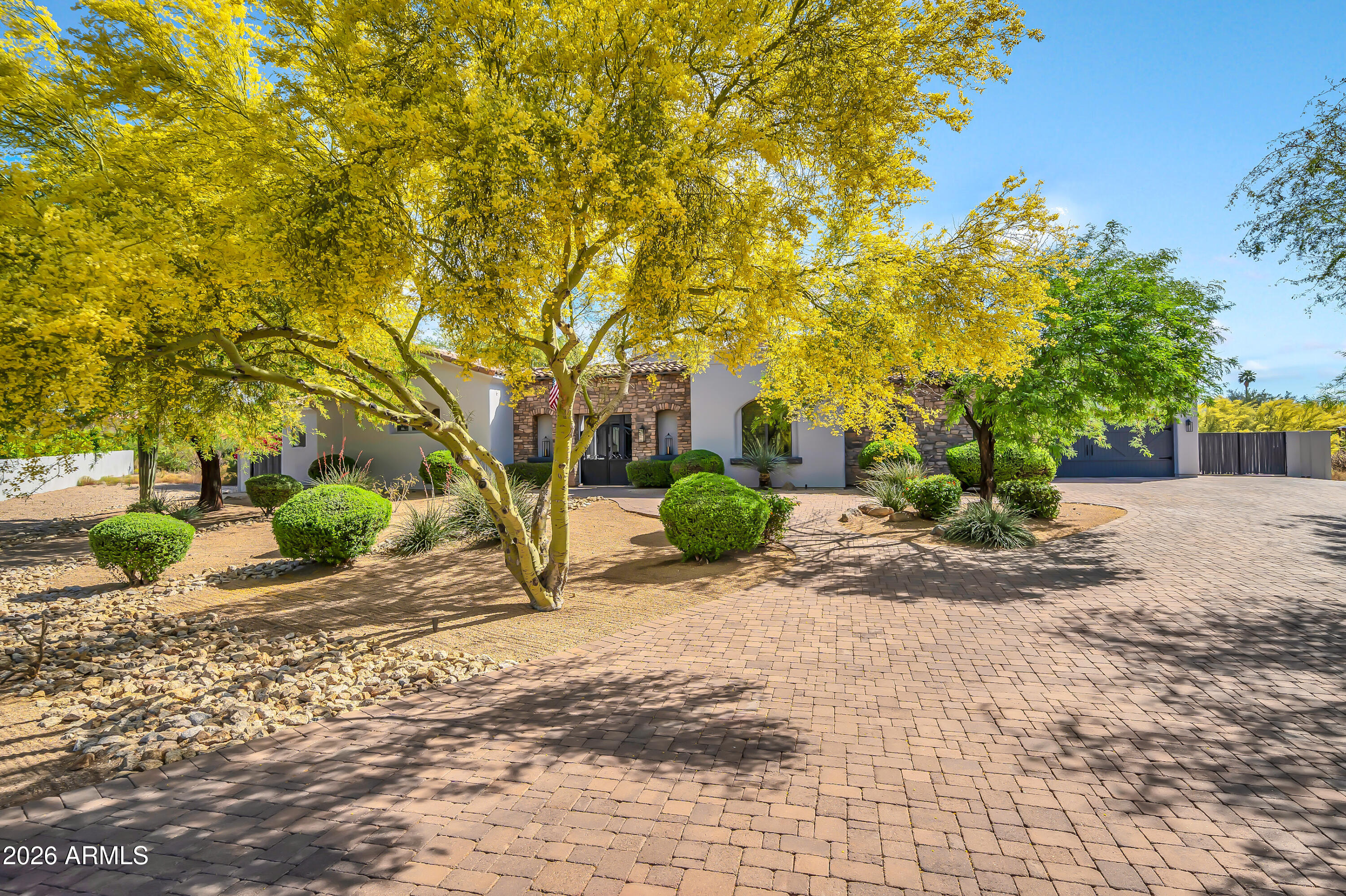 6963 E QUAIL TRACK Drive