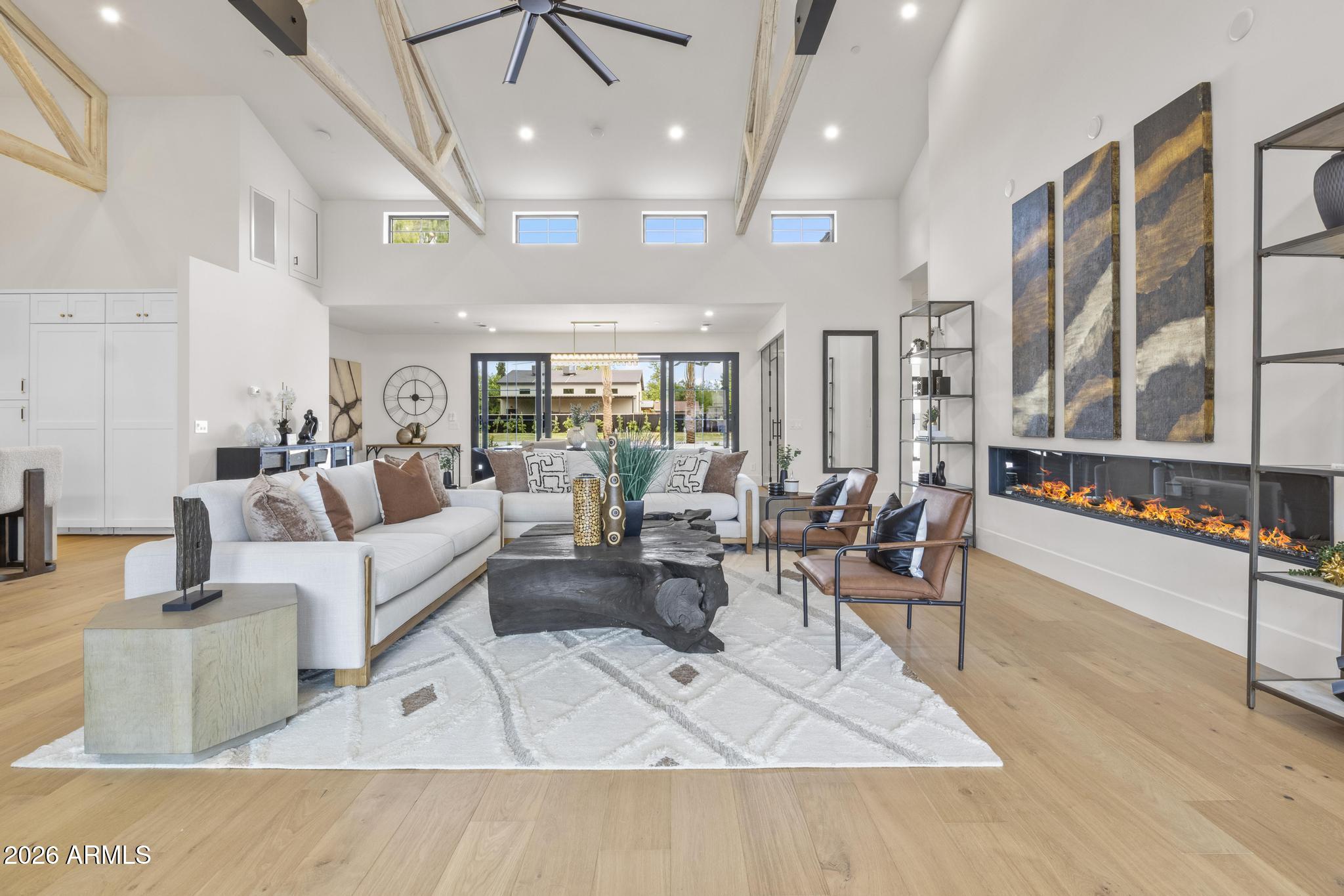 5226 E SWEETWATER Avenue