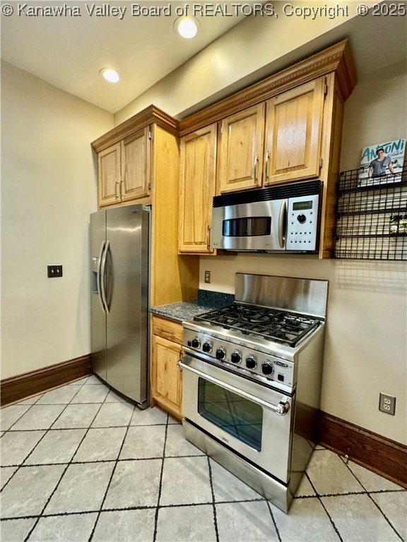 1313 Lee Street 102A