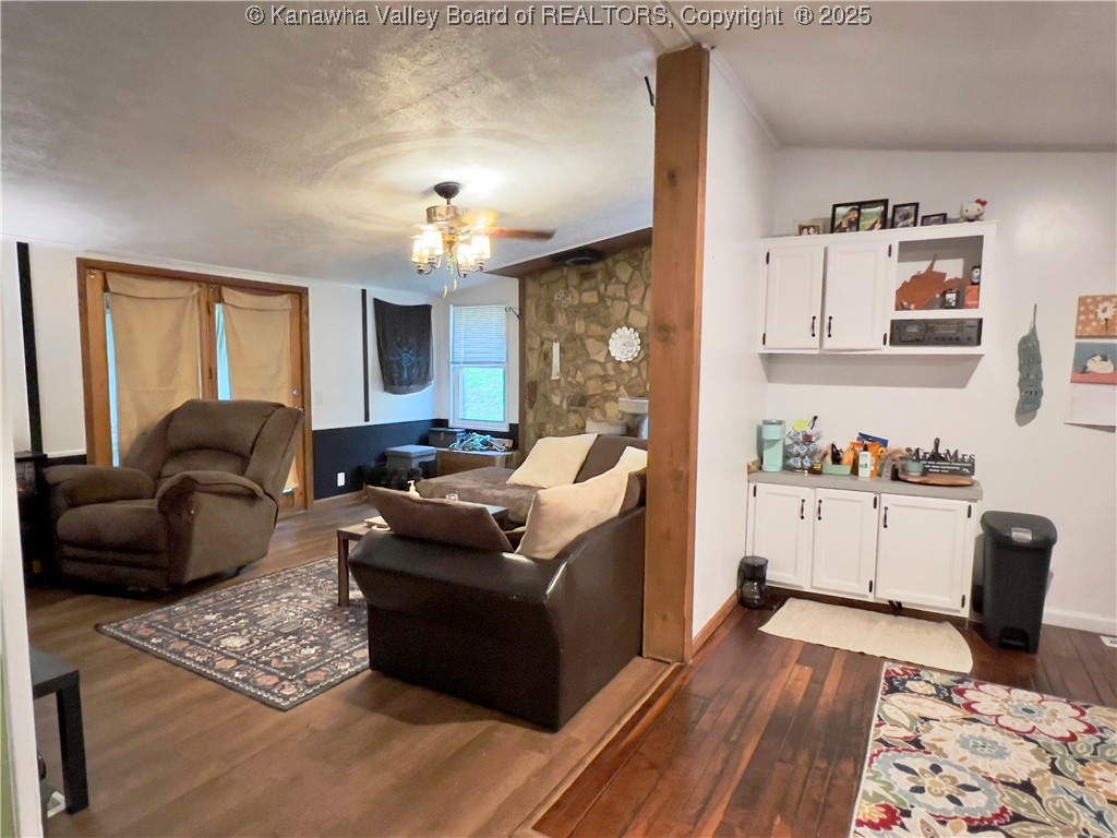 1738 Woods Drive