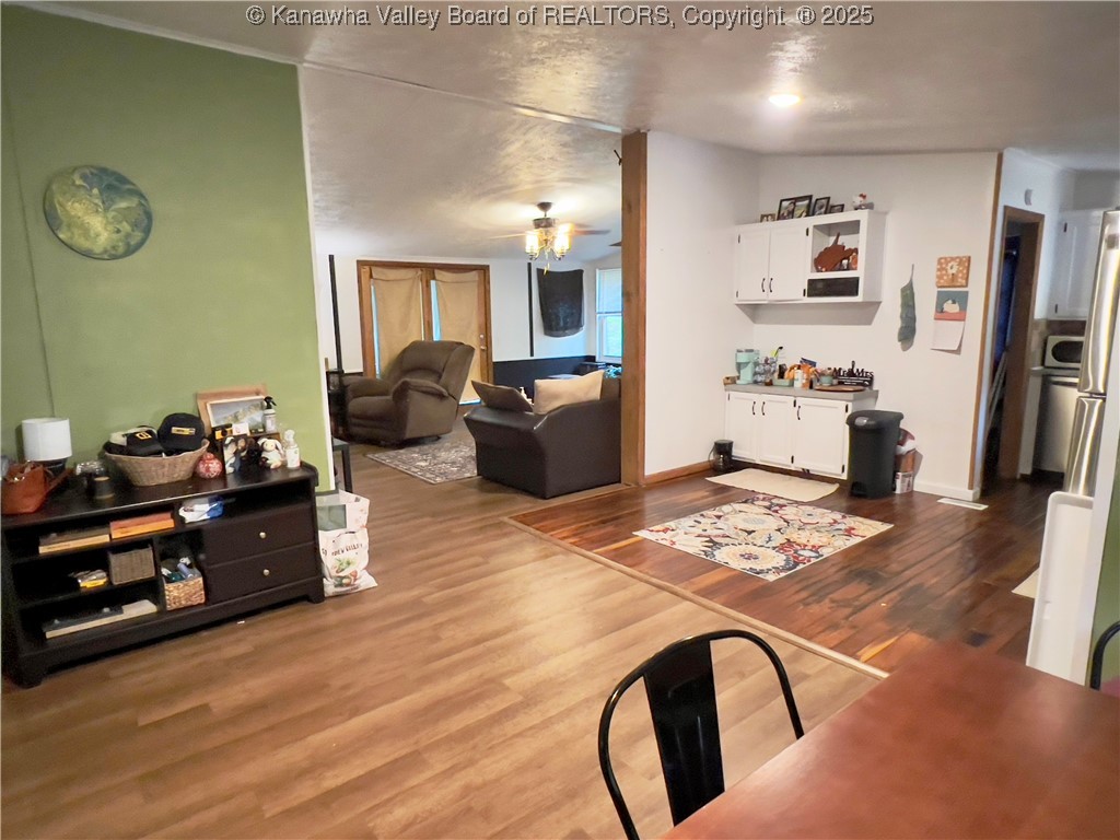 1738 Woods Drive