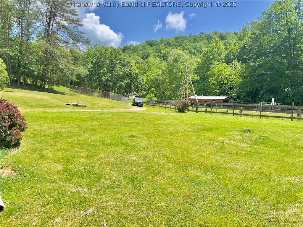 1738 Woods Drive