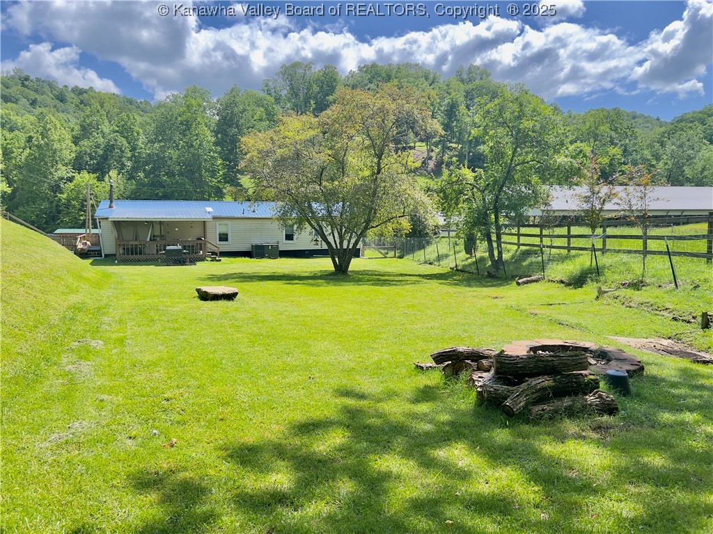 1738 Woods Drive