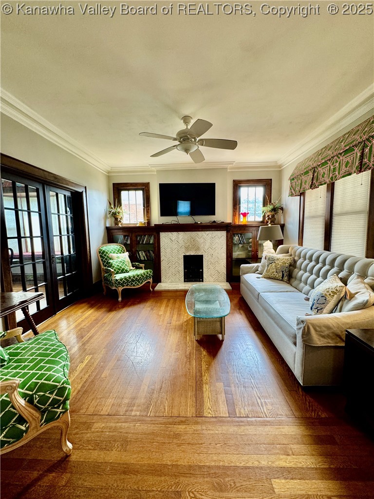 406 Elm Street