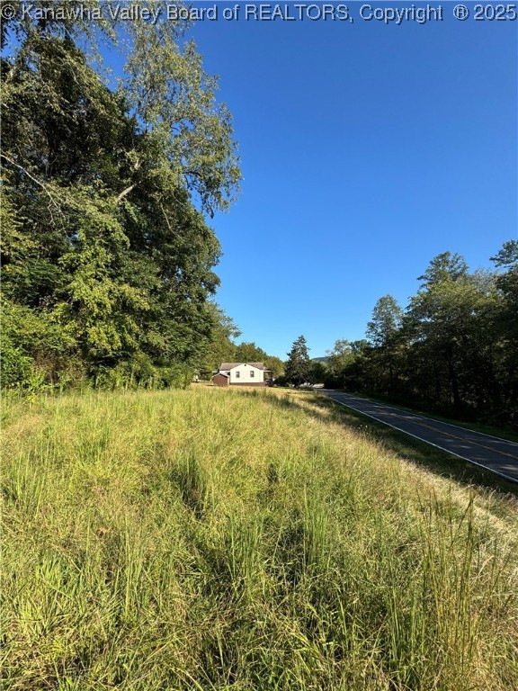 572 McClellan Highway