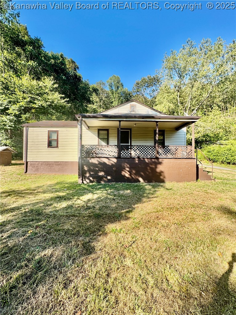 572 McClellan Highway