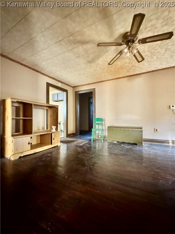 572 McClellan Highway