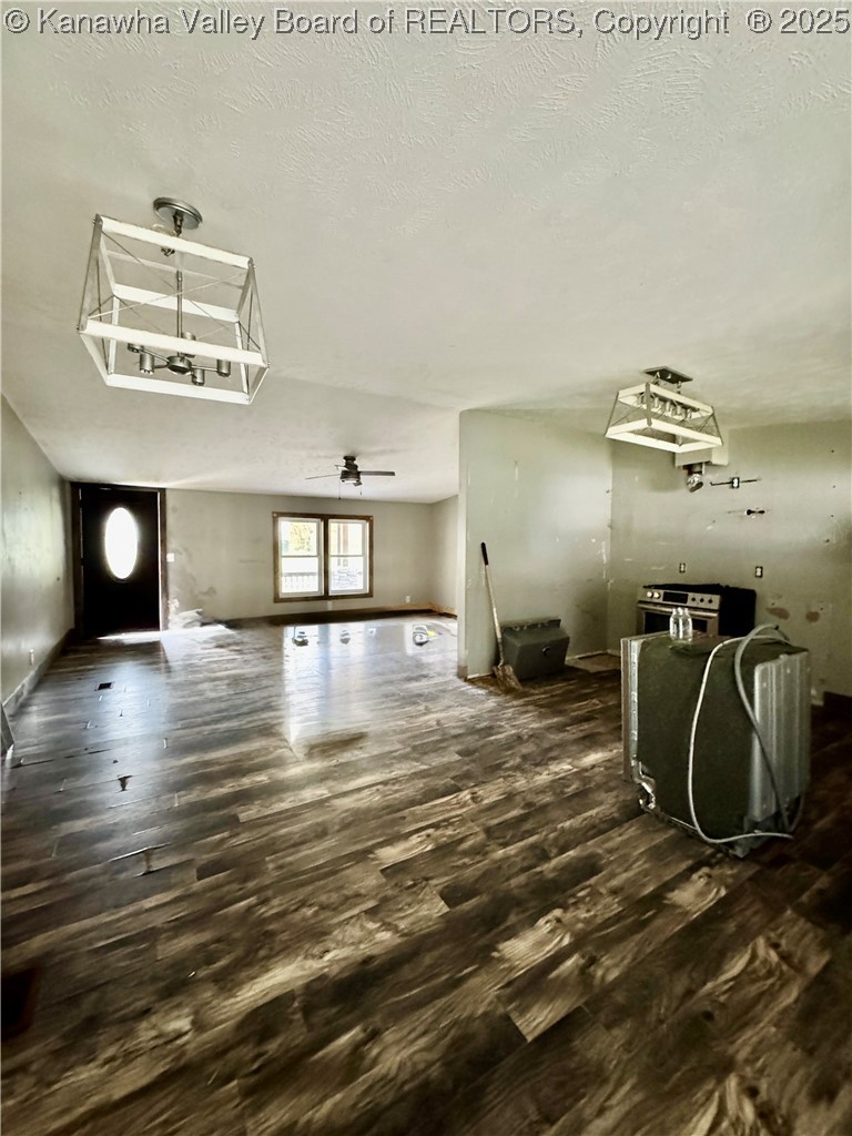 64 Greenleaf Lane