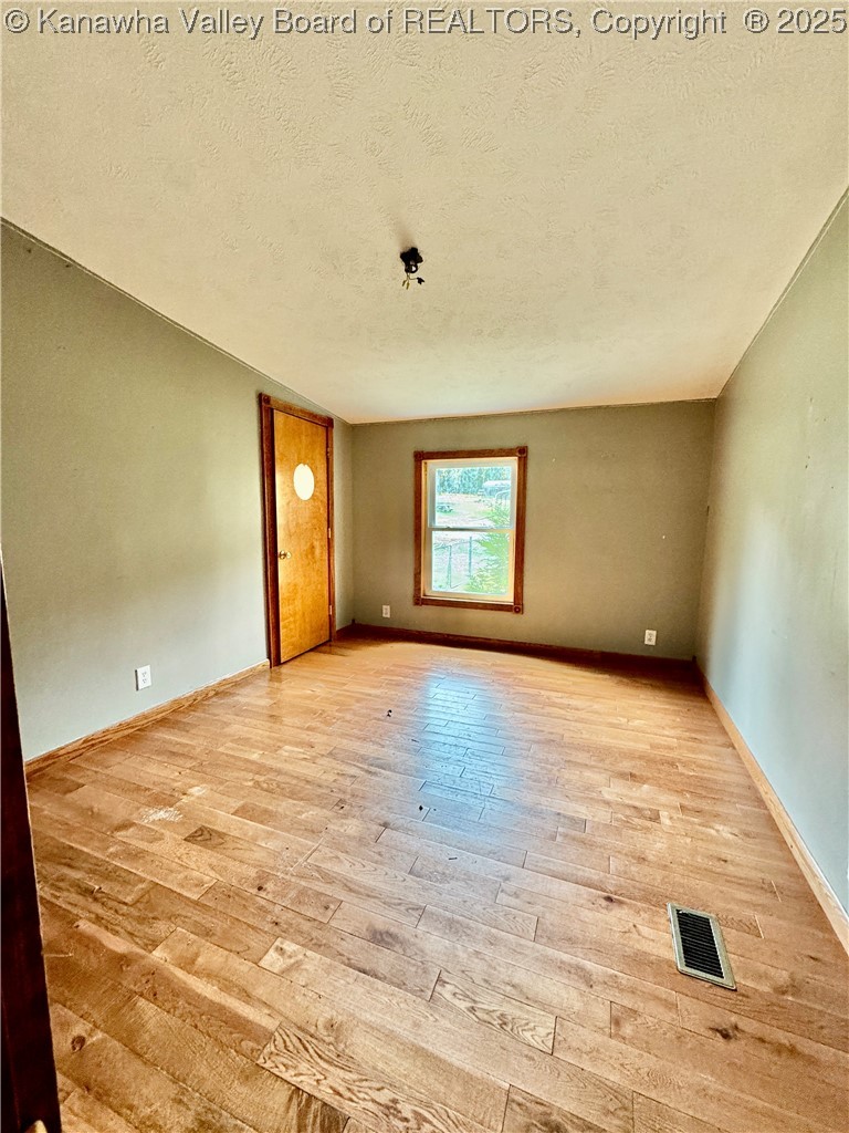 64 Greenleaf Lane