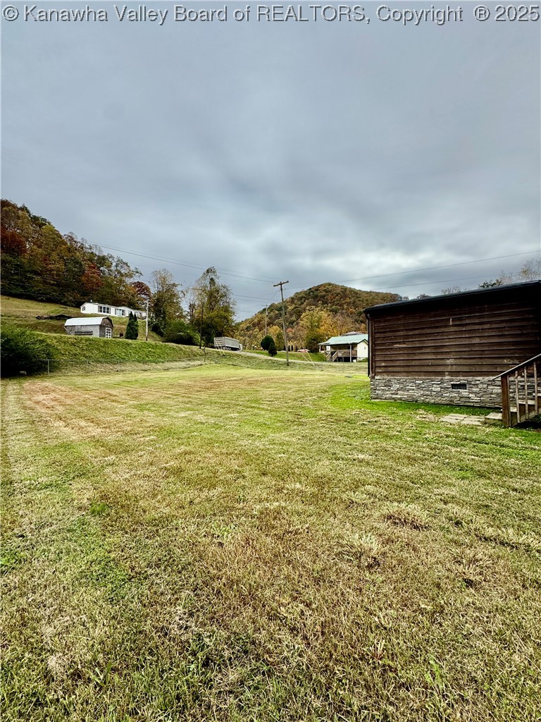64 Greenleaf Lane