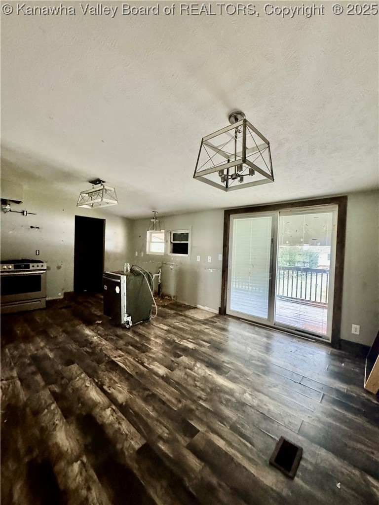 64 Greenleaf Lane