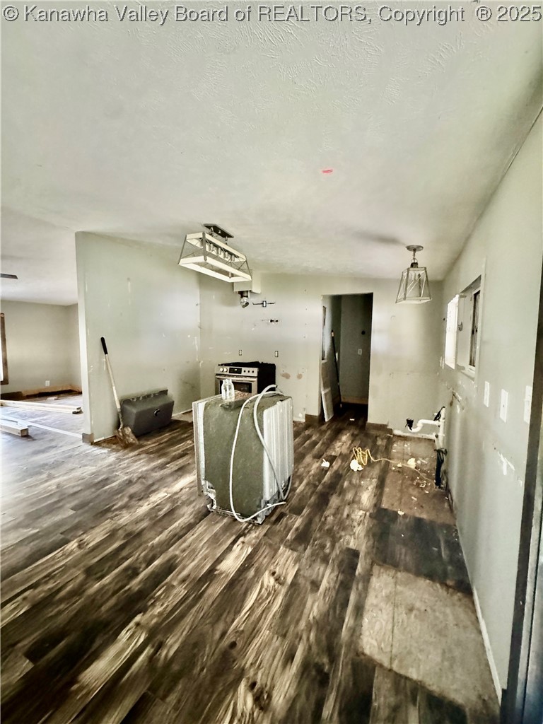 64 Greenleaf Lane