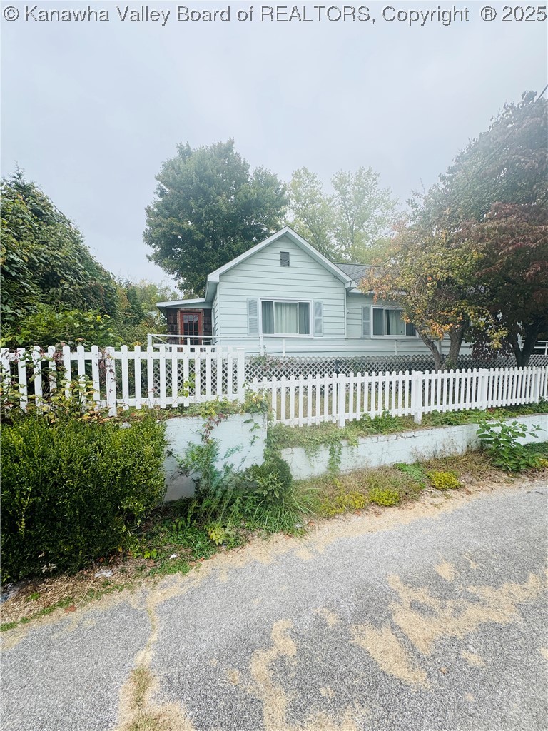 109 Georges Drive