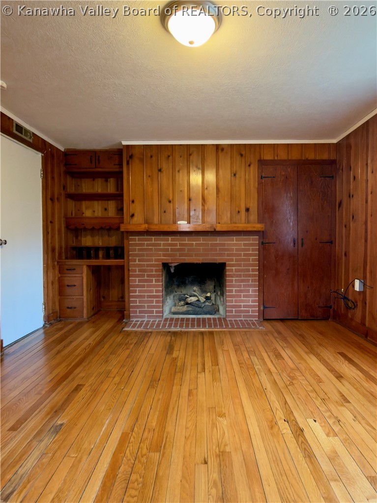 810 Dinden Drive