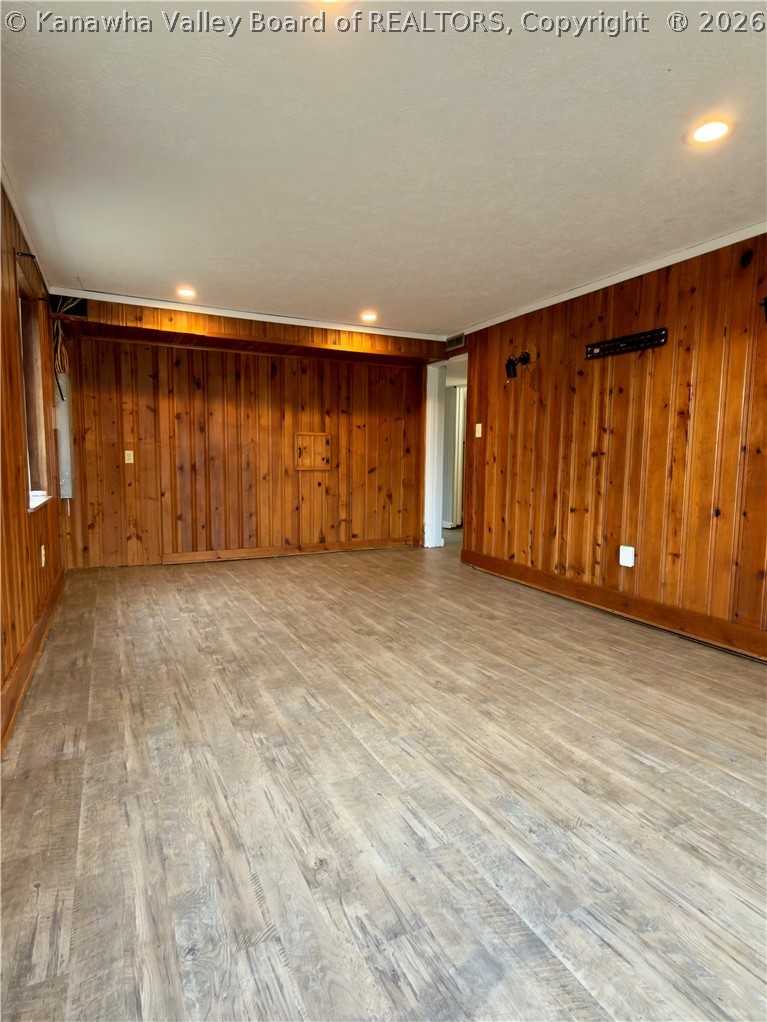810 Dinden Drive
