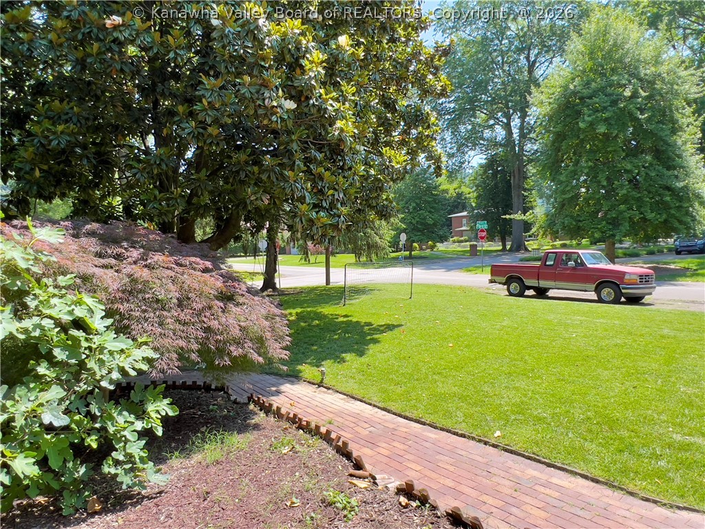 3915 Virginia Avenue