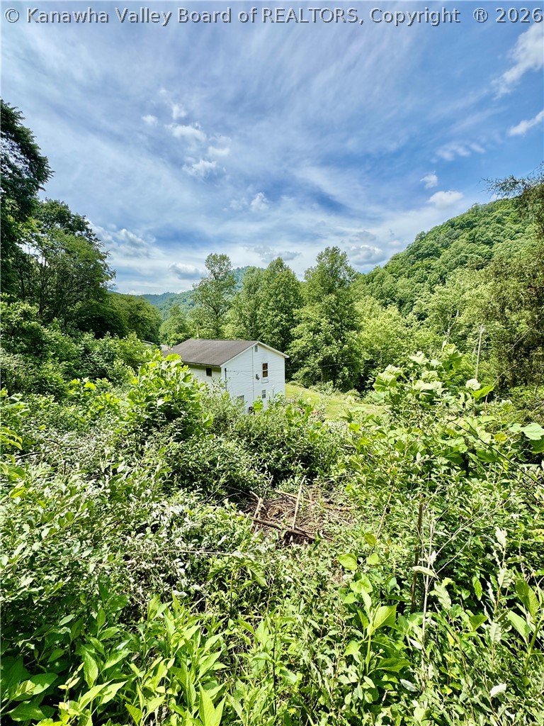 1542 Trace Fork Road