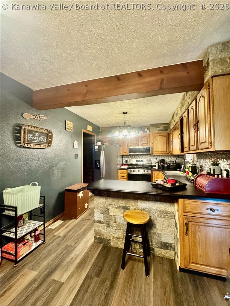 1302 Main Hewett Creek Road