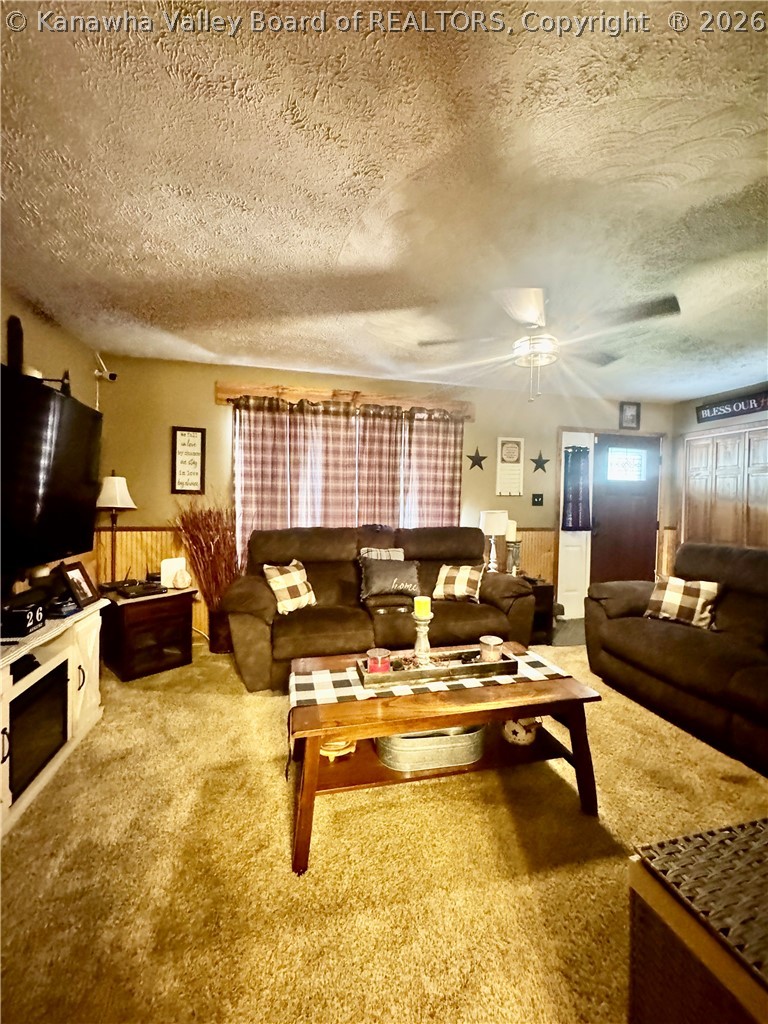 1302 Main Hewett Creek Road