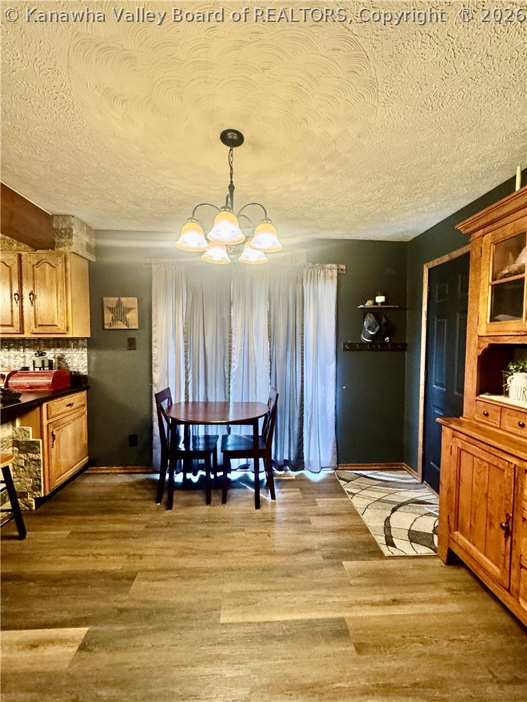 1302 Main Hewett Creek Road