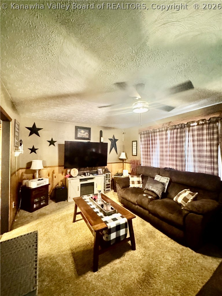 1302 Main Hewett Creek Road