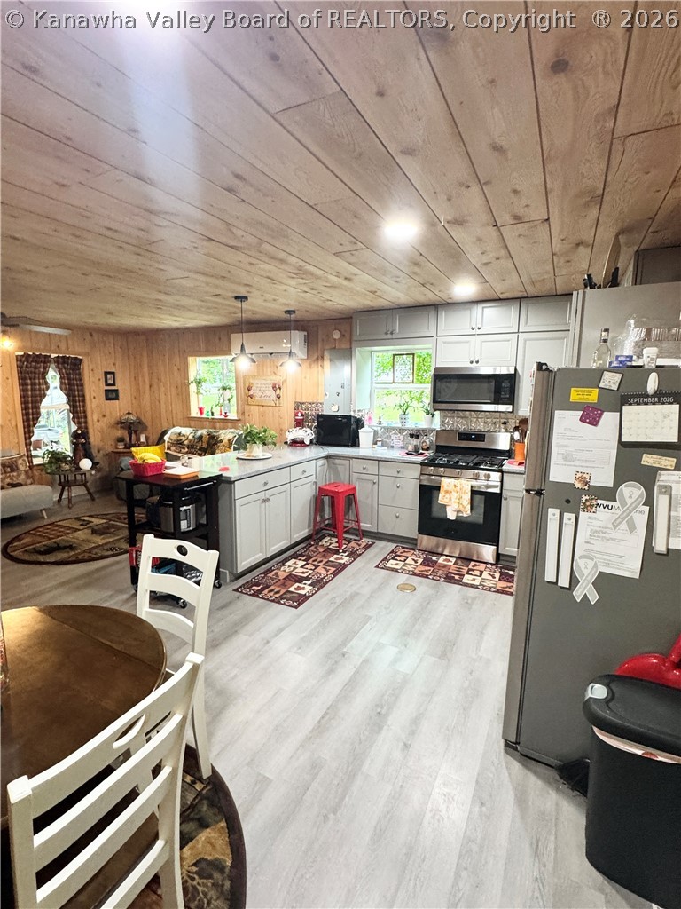 3822 Elk River Road