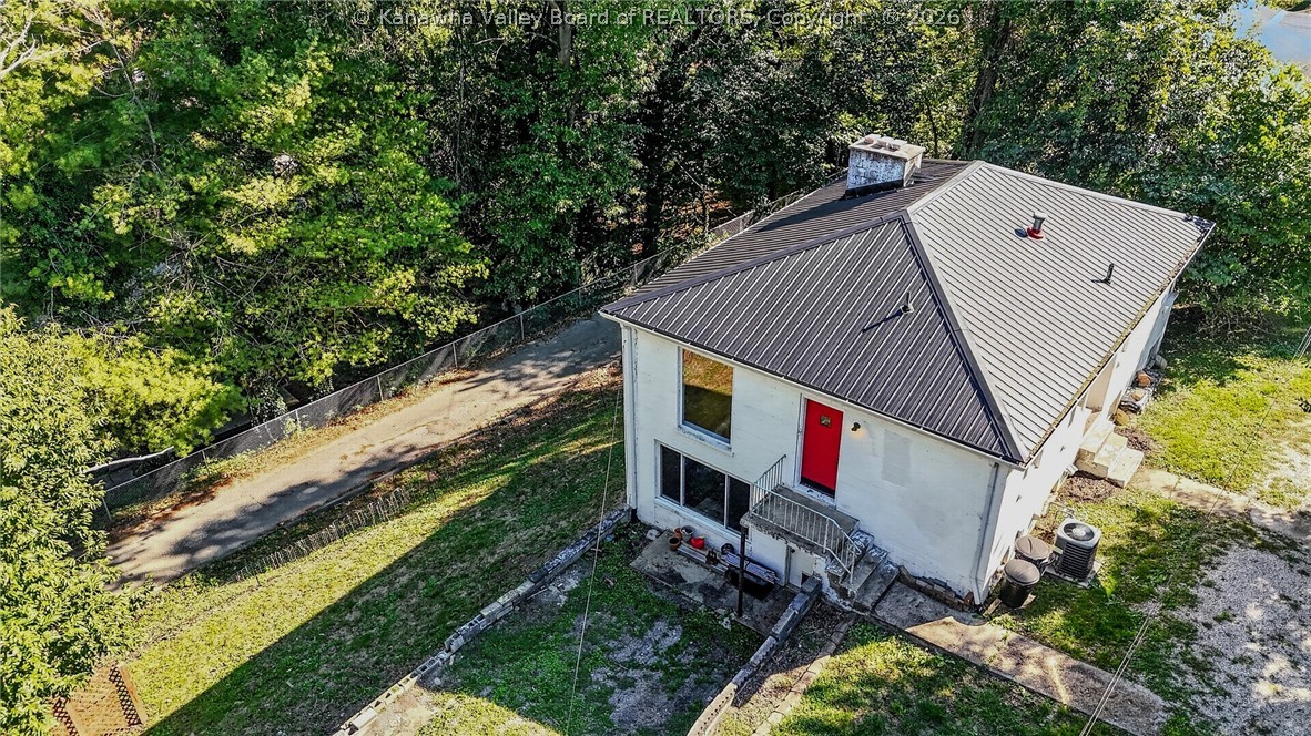 810 Dinden Drive