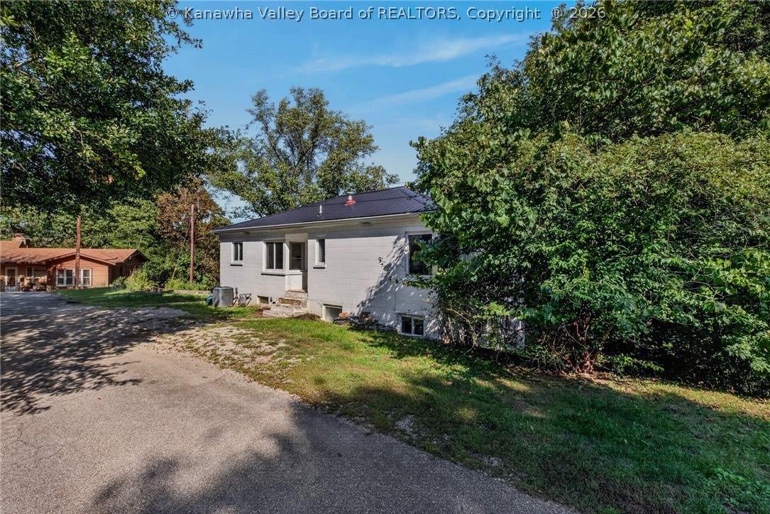 810 Dinden Drive