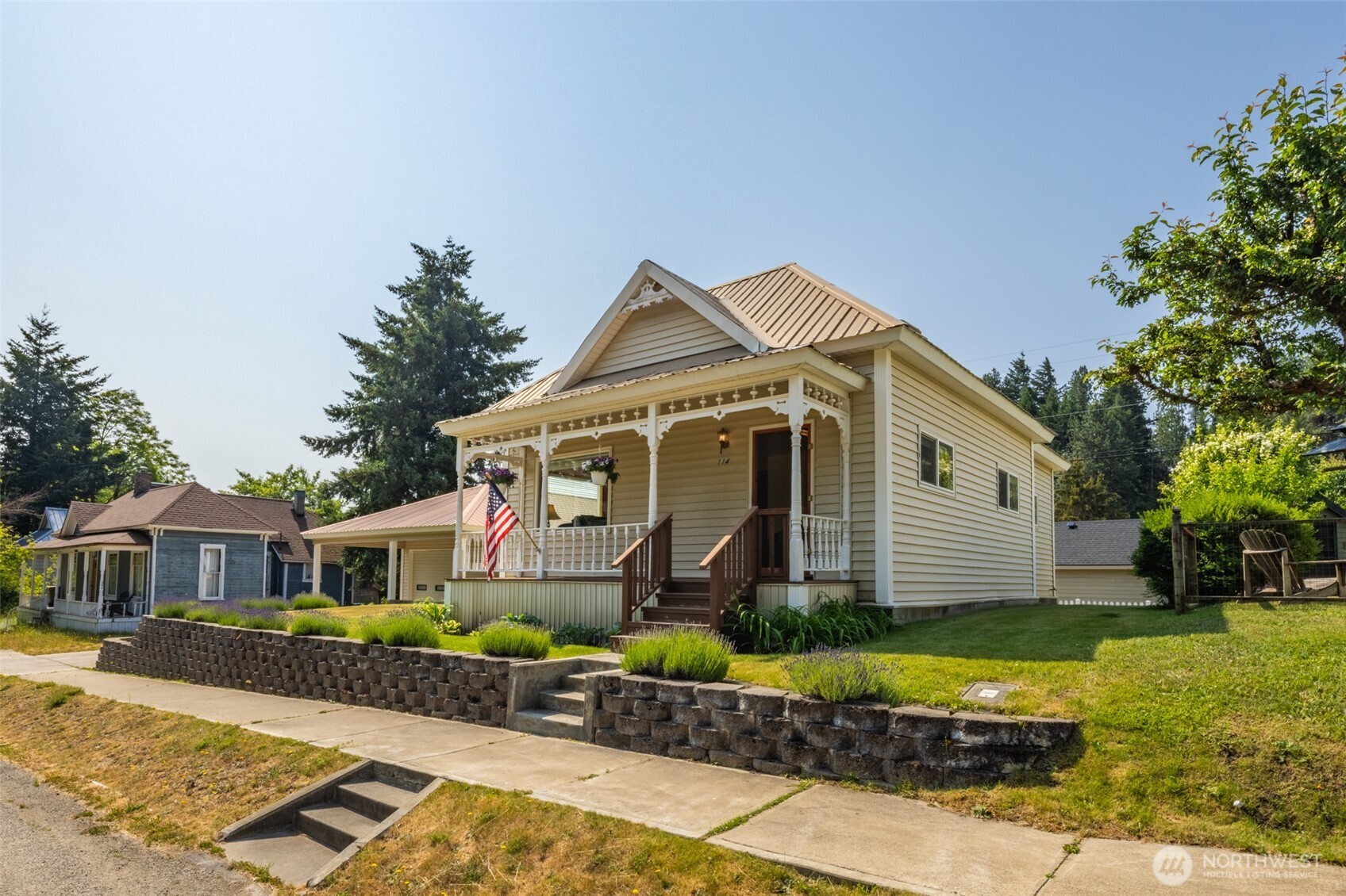 114 4th Street