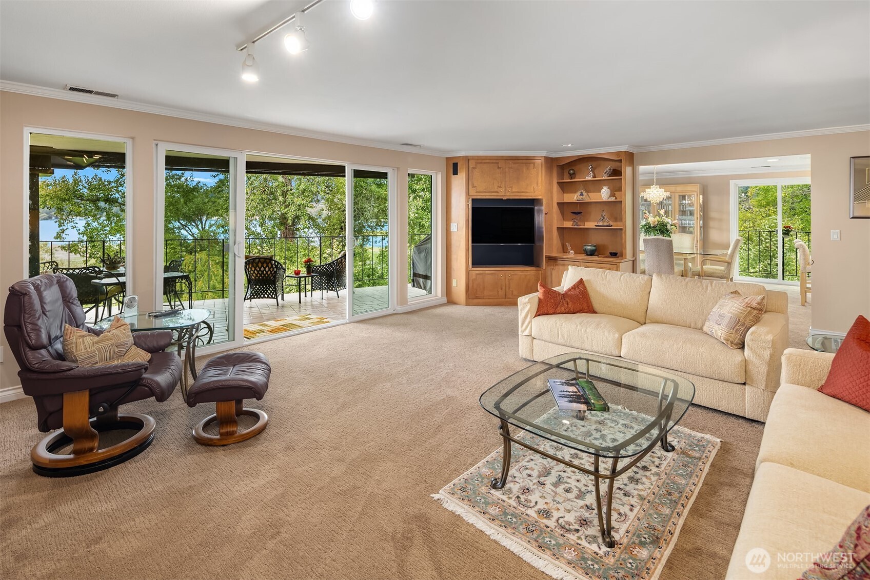 16925 Inglewood Road NE Unit: B307