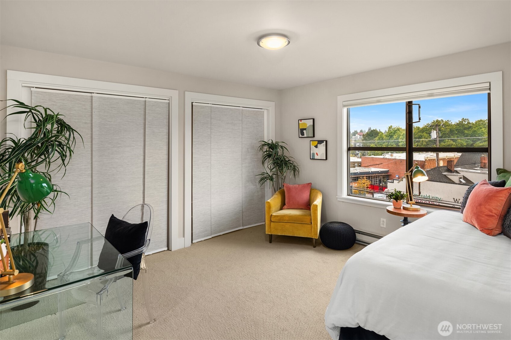 7300 Woodlawn Avenue NE Unit: 401